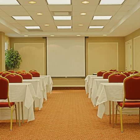 Holiday Inn Washington-Georgetown Екстериор снимка