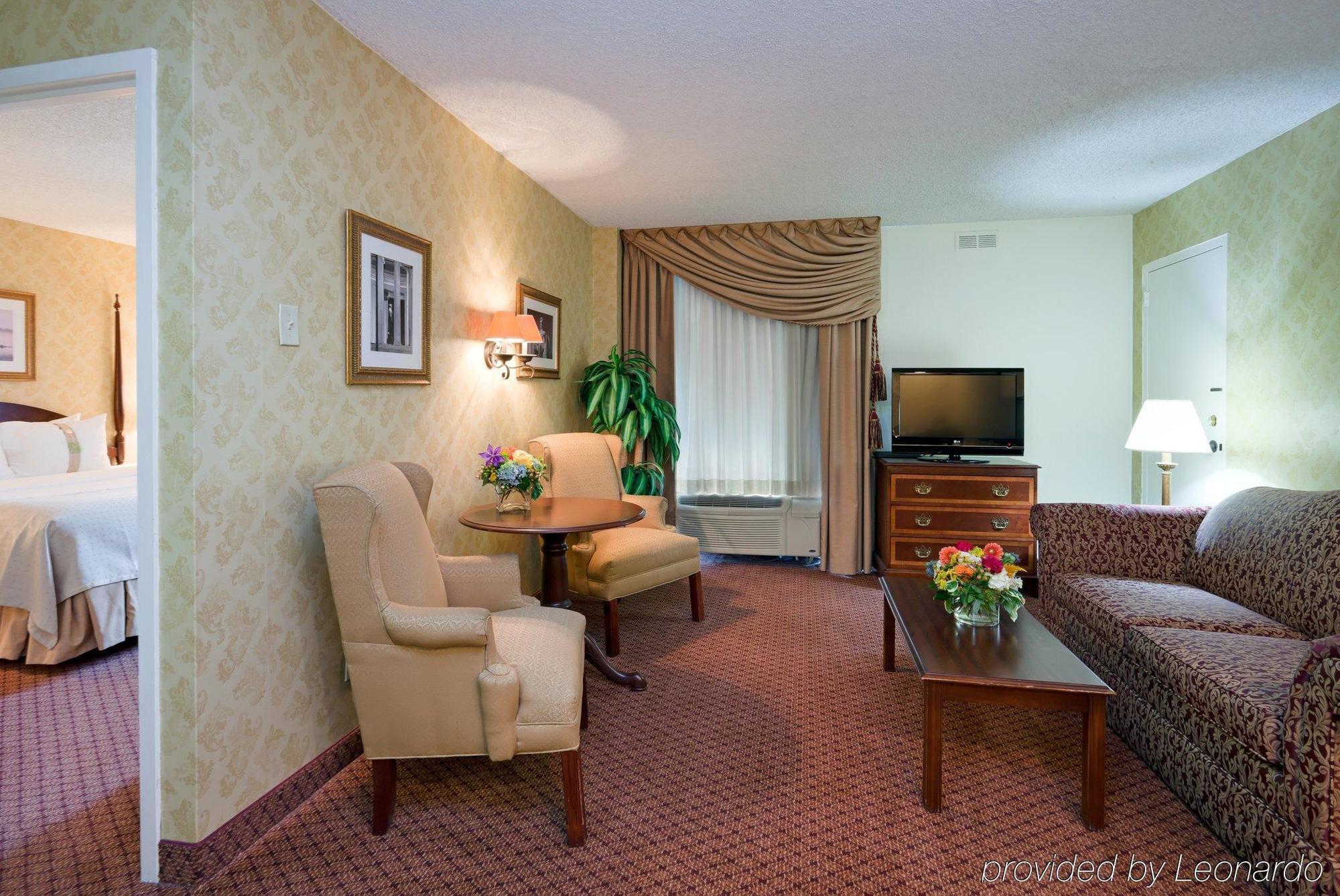 Holiday Inn Washington-Georgetown Стая снимка