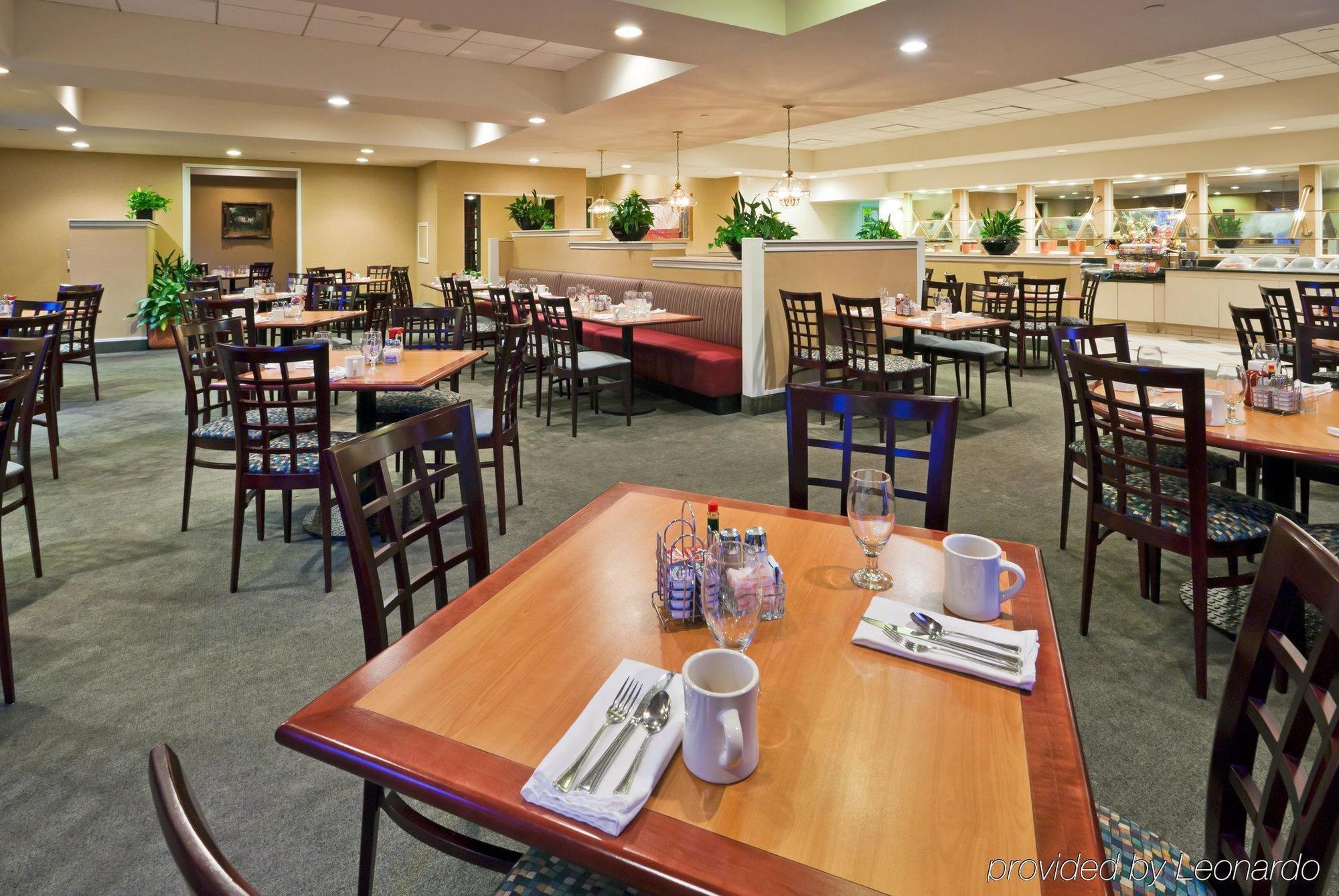 Holiday Inn Washington-Georgetown Ресторант снимка