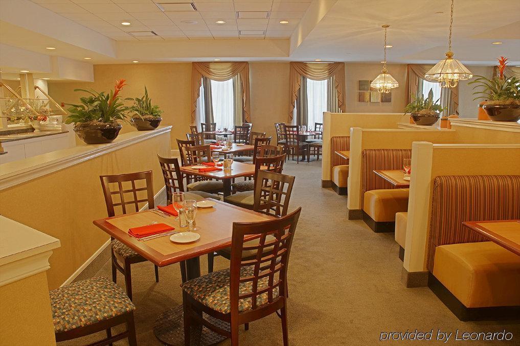 Holiday Inn Washington-Georgetown Ресторант снимка