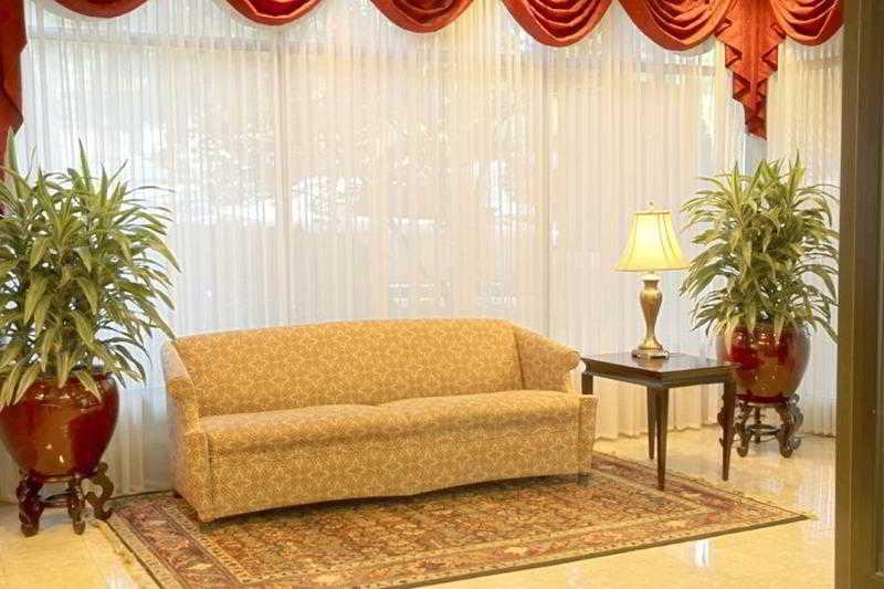 Holiday Inn Washington-Georgetown Стая снимка